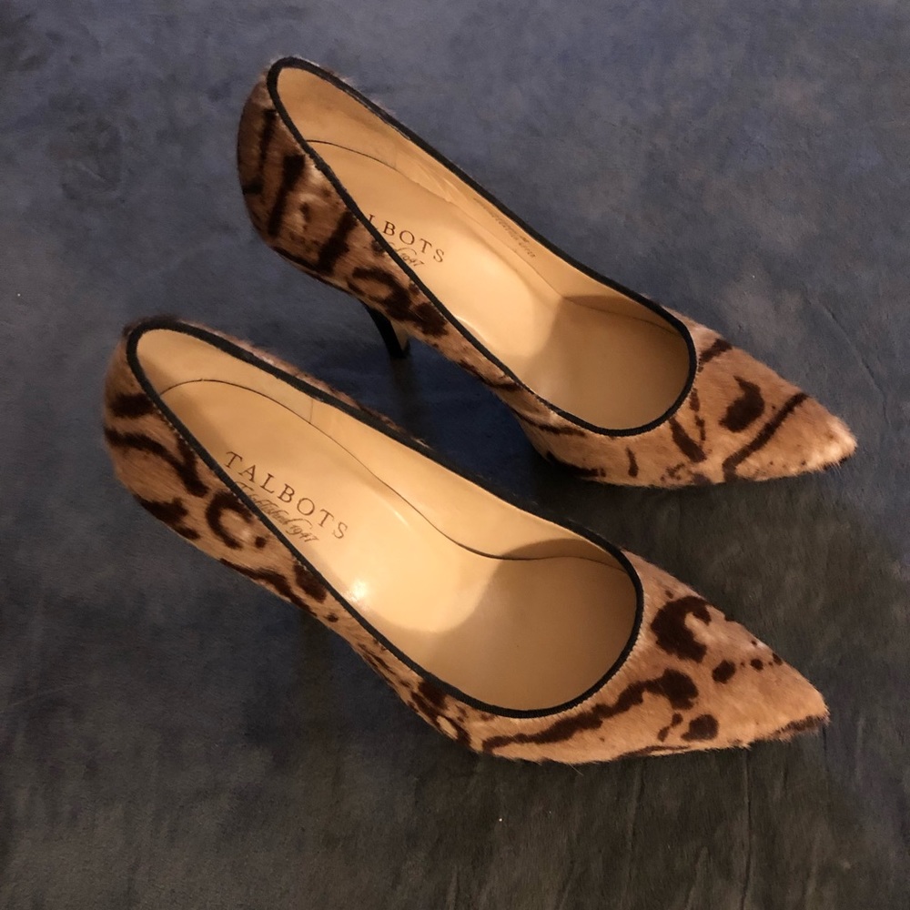 Talbots Pumps size 8. Animal print dressy, formal. 4 inch heel.